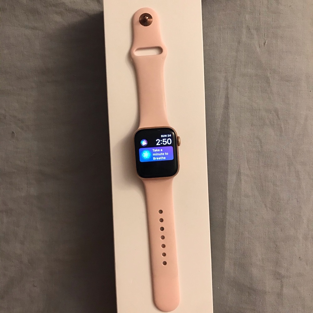 Apple Watch Series 4 40mm Rose Gold